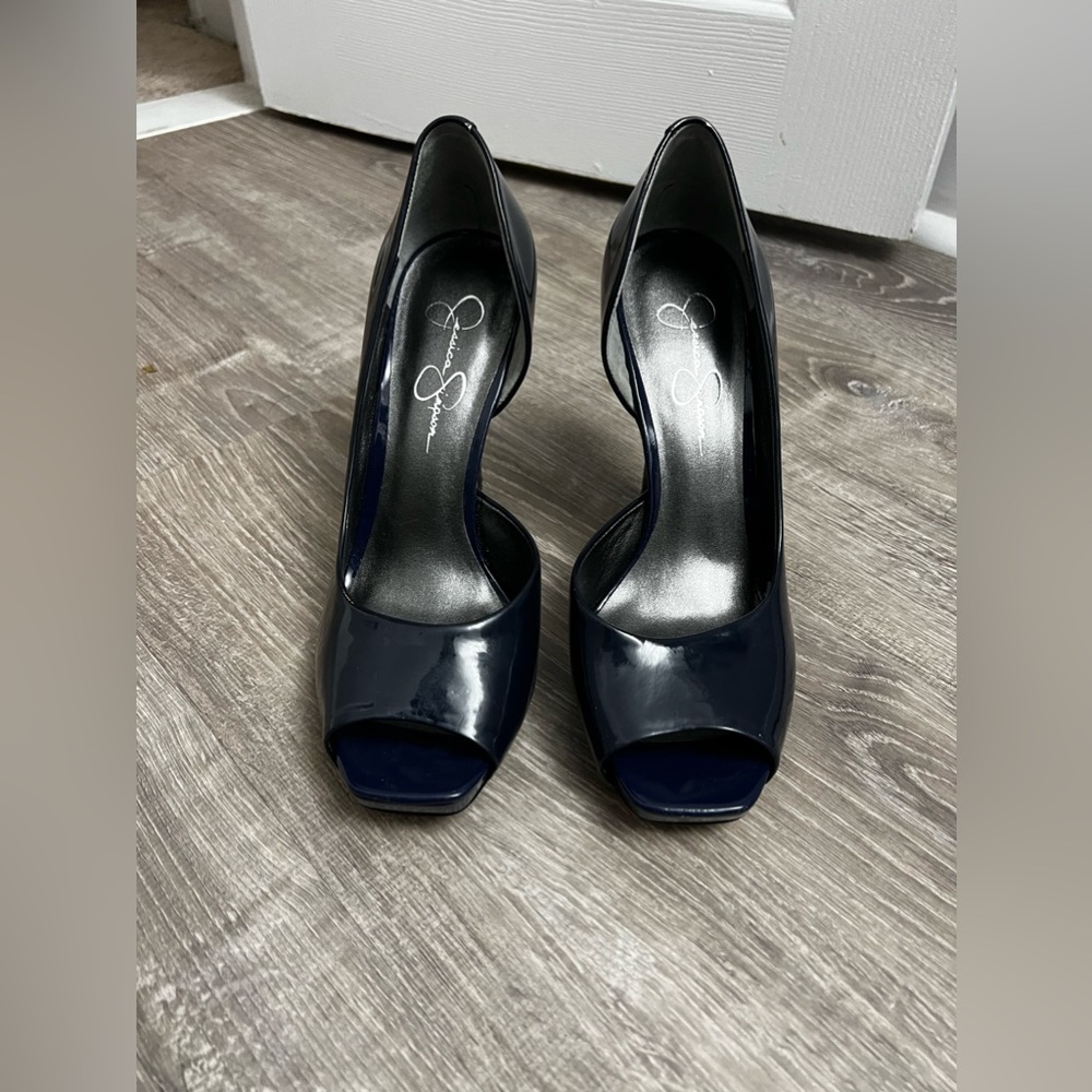 BRAND NEW NEVER WORN Jessica Simpson Navy Blue Patent Leather Cut Out Heels